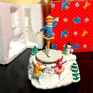 MARY ENGELBREIT ICE SKATING GIRL MUSICBOX SKATERS WALTZ